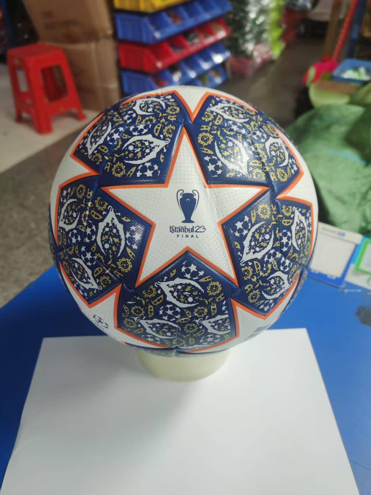 כדור ליגת האלופות 2021/22 – Champions League