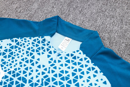 חליפת אימונים של מנצ'סטר סיטי לעונת 2023/24 (תכלת)