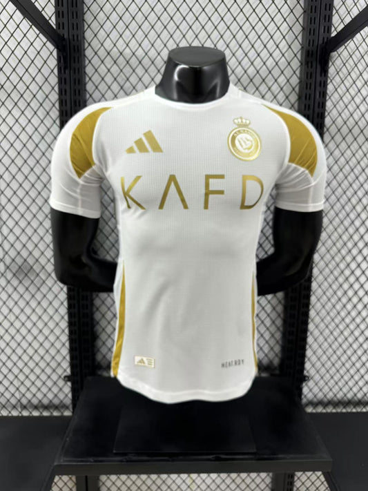 אל נאסר 24/25 – חולצת חוץ לבנה וזהב בעיצוב פרימיום