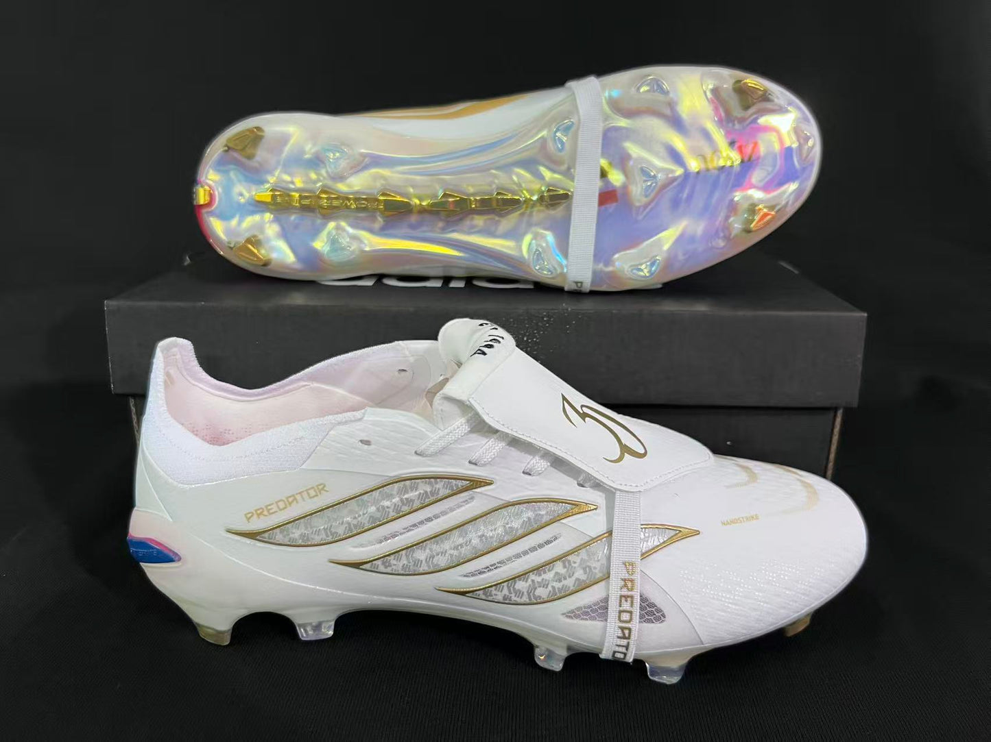 adidas Predator Accuracy FG Signature Edition – White / Gold - נעליי אדידס