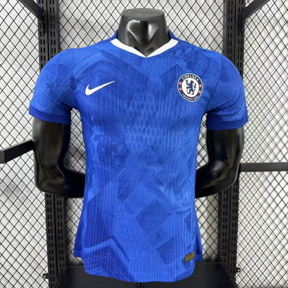 חולצת הבית של צ'לסי לעונת 2025/26