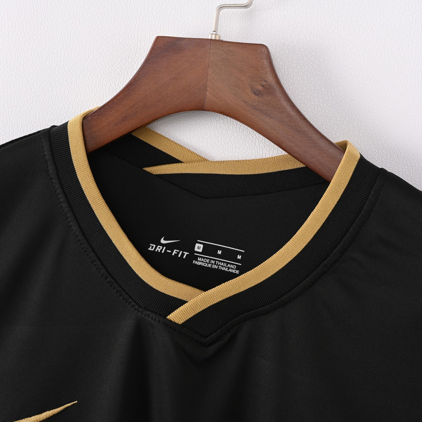 חולצת חוץ רטרו של ברצלונה 2021