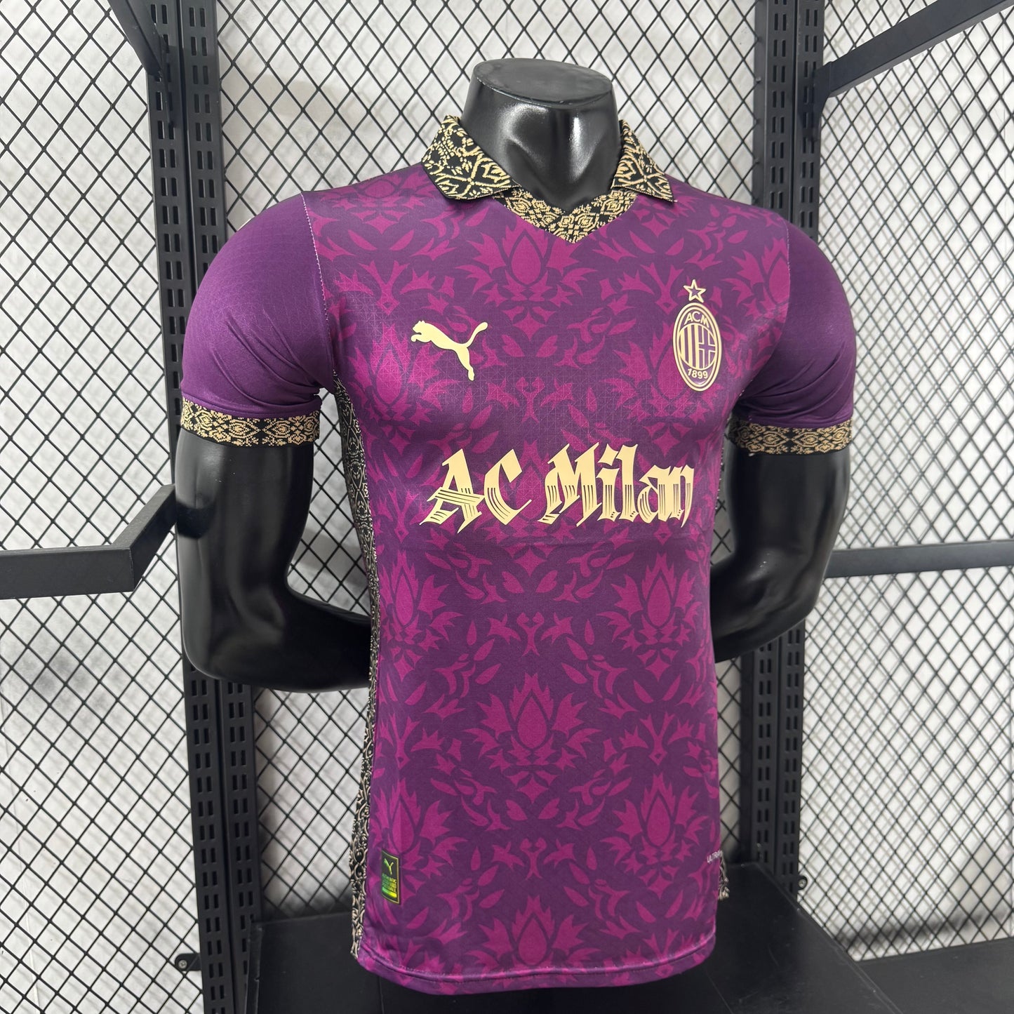 חולצת טריקו מיוחדת של מילאן – מהדורה מוגבלת