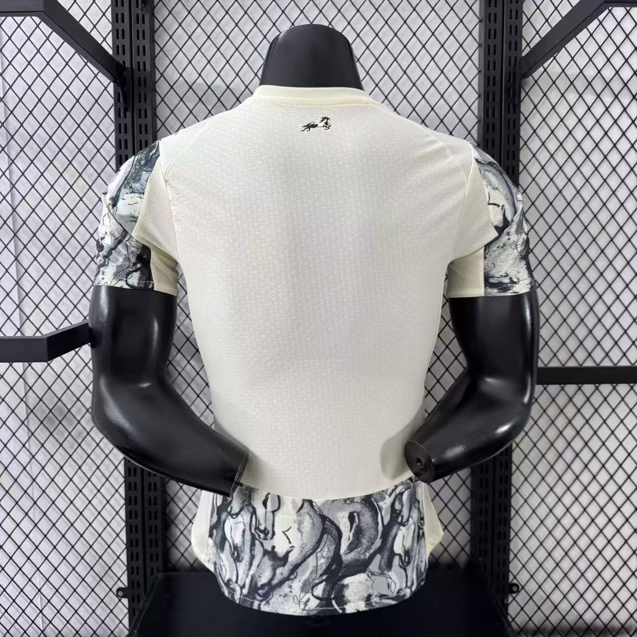 חולצת מנצ׳סטר סיטי מיוחדת – מהדורת שנה סינית (שנת הסוס) 2026