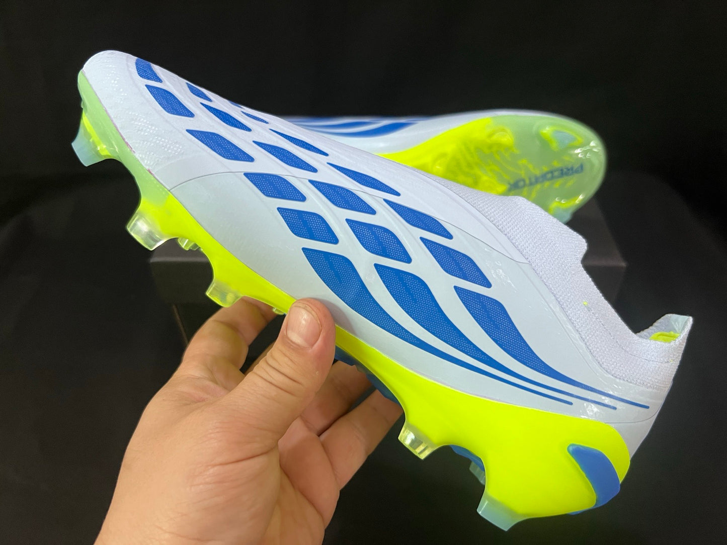 Predator Elite Tongue FG - נעלי כדורגל אדידס