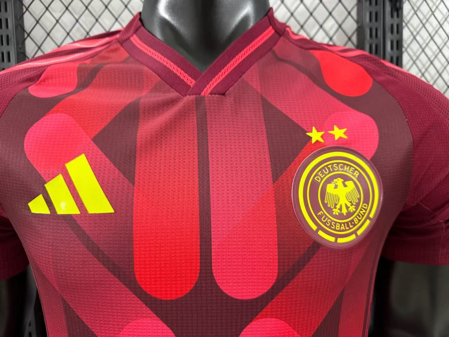 חולצת חוץ של גרמניה לעונת 2025/26