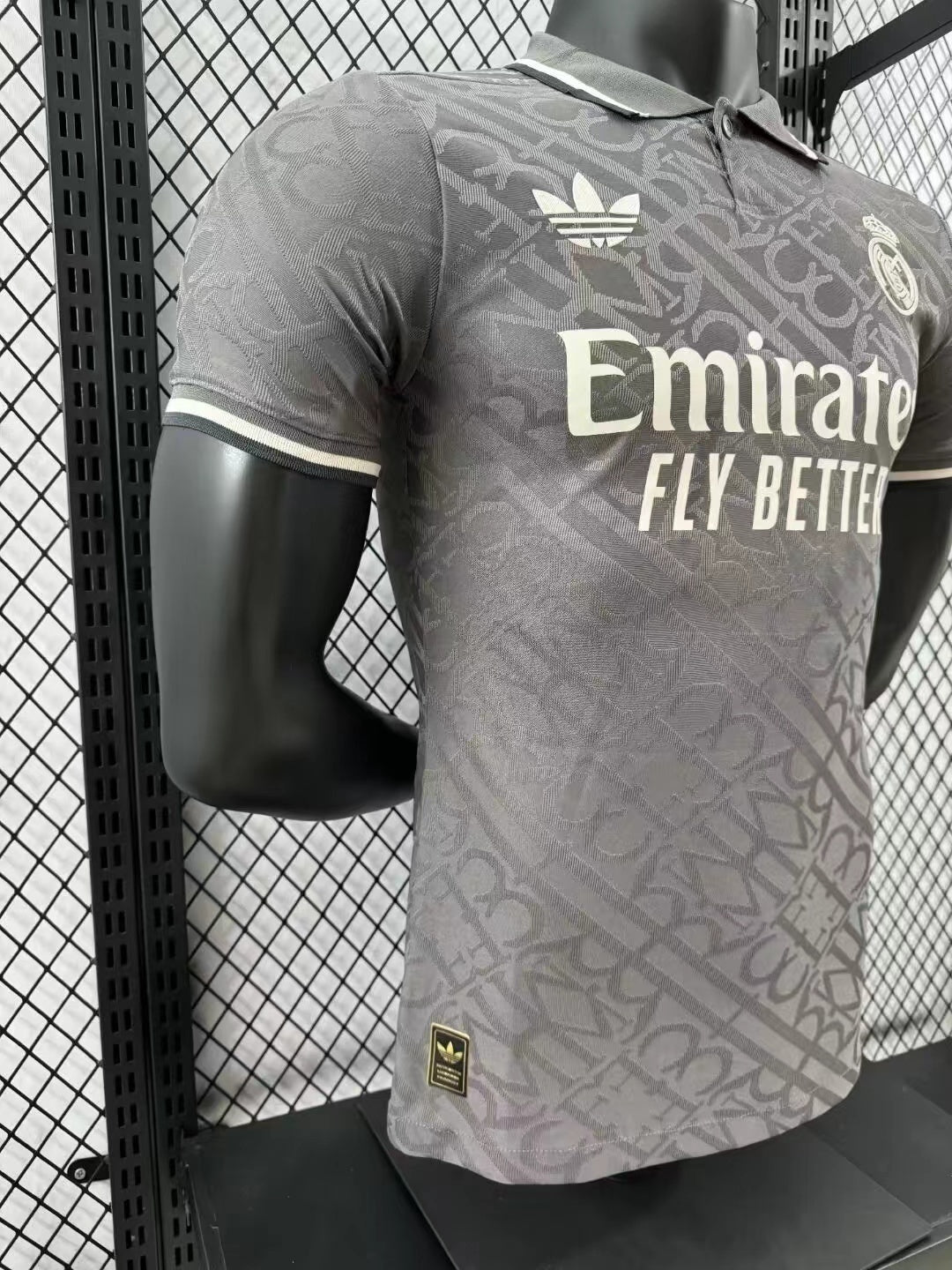 ⚫👑⚽ריאל מדריד 24/25 – חולצת חוץ שנייה בצבע אפור יוקרתי