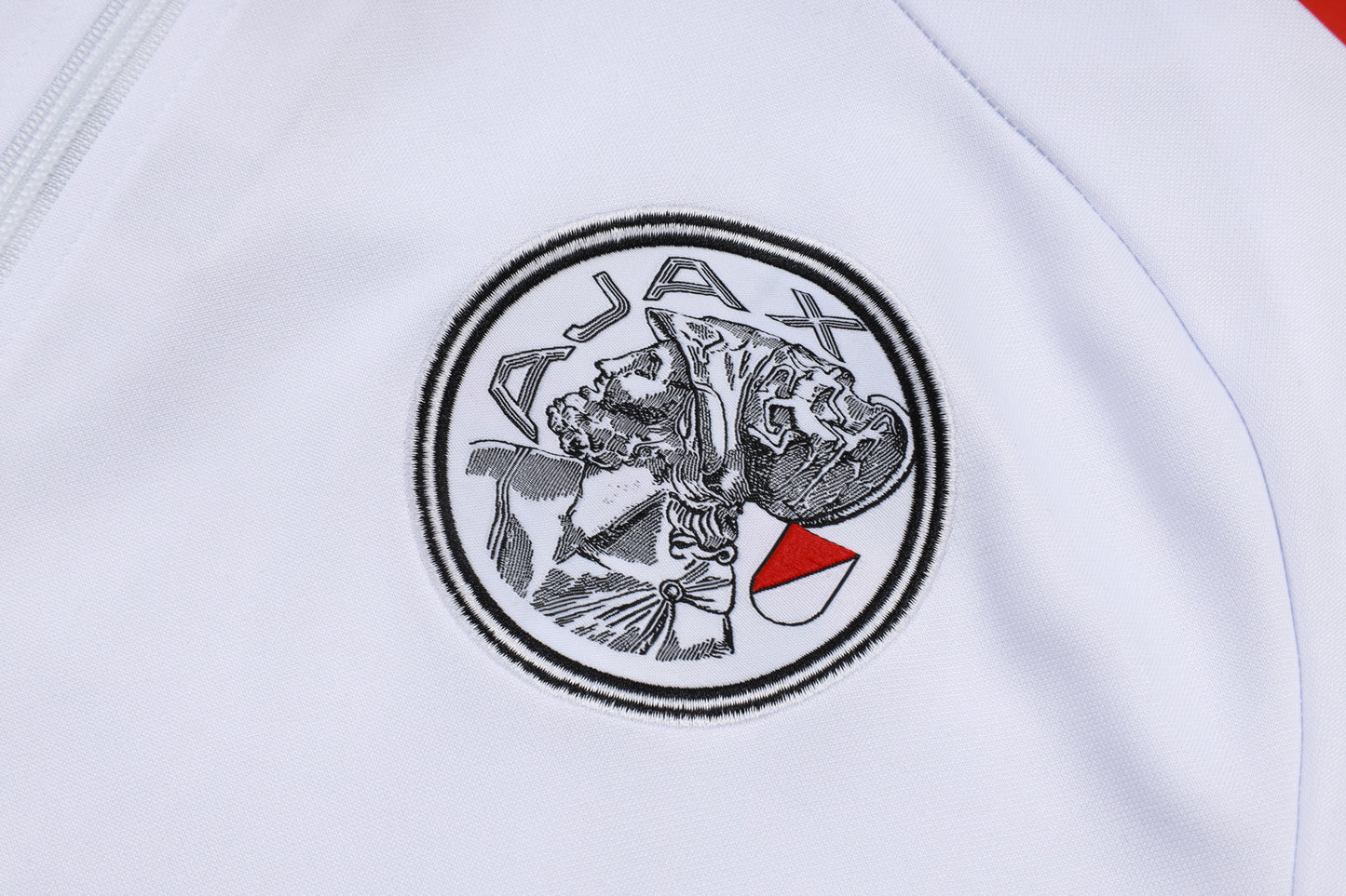 חליפת אימונים מלאה של אייאקס לעונת 2025/26 (לבן ושחור)