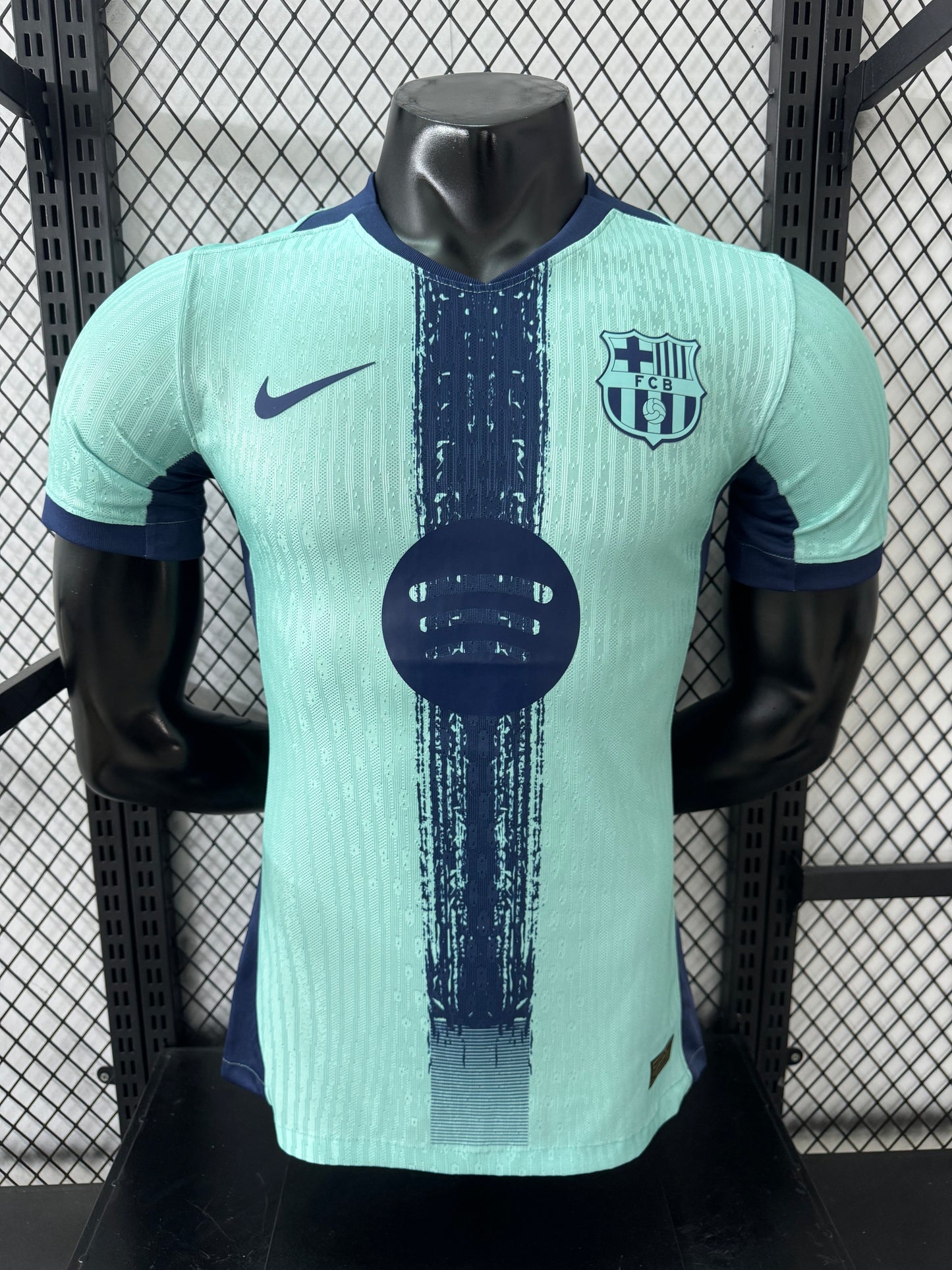 חולצת FC ברצלונה מיוחדת – מהדורה ייחודית