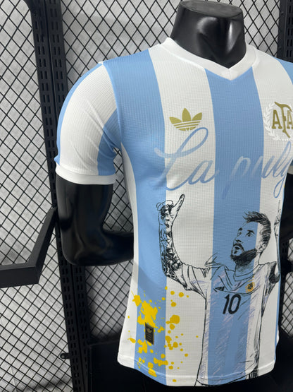 חולצת ארגנטינה מהדורה מיוחדת – La Pulga 2025/26 עיצוב מרהיב שמוקדש לליאו מס