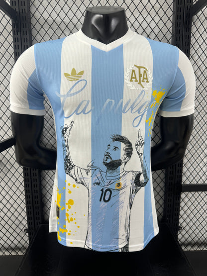 חולצת ארגנטינה מהדורה מיוחדת – La Pulga 2025/26 עיצוב מרהיב שמוקדש לליאו מס