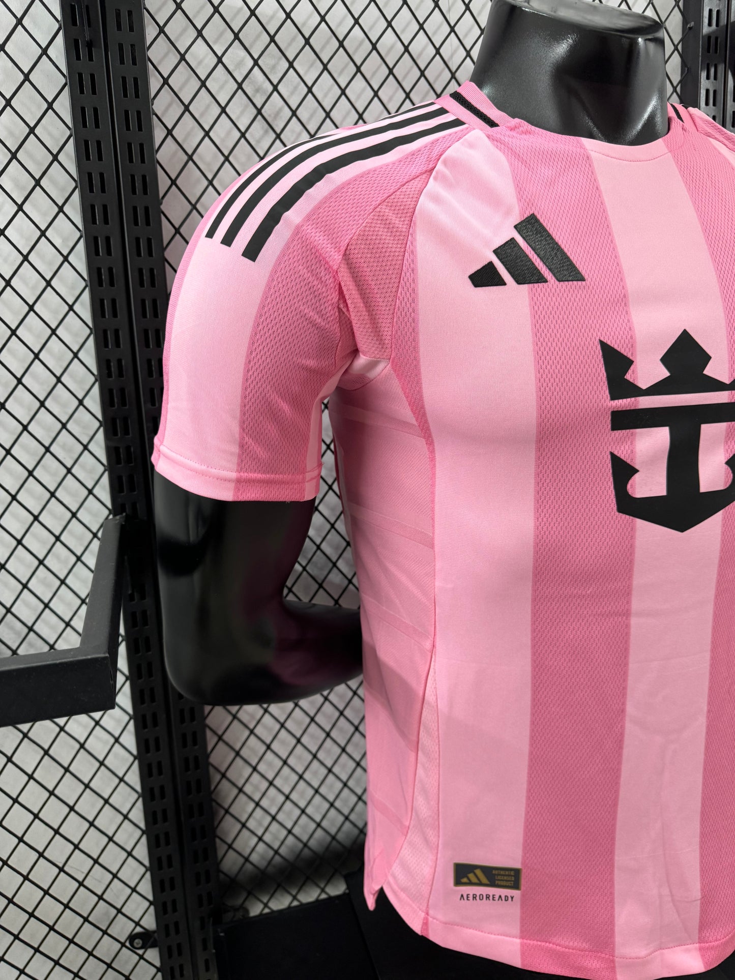 חולצת הבית של אינטר מיאמי לעונת 2025/26